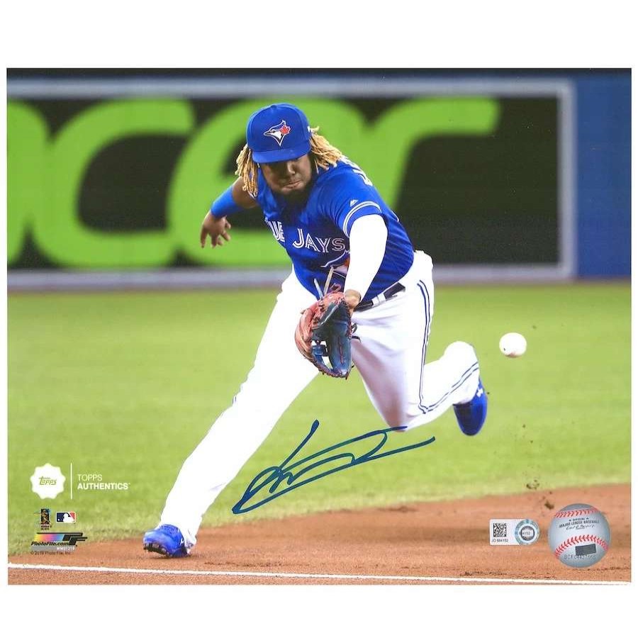 Collectibles & Memorabilia * | Autographed Toronto Blue Jays Vladimir Guerrero Jr. Topps 8 X 10 Fielding Photograph